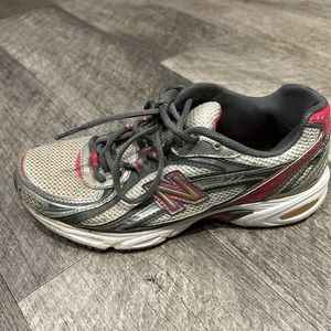 Vintage New Balance 425s